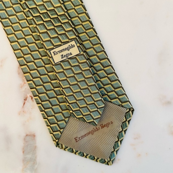 Ermenegildo Zegna Mint Green Geometric print 100% Silk Neck Tie made in Italy - Picture 4 of 9